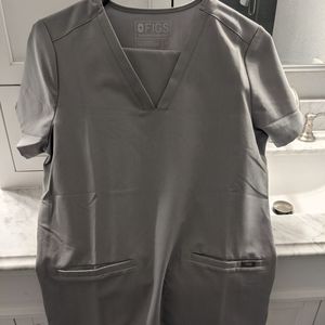 Figs scrubs in cement color- light grey